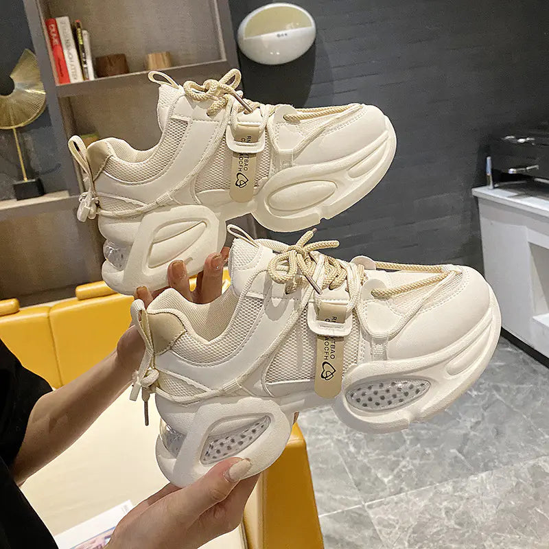 Chic Women's All-Day Sports Sneakers