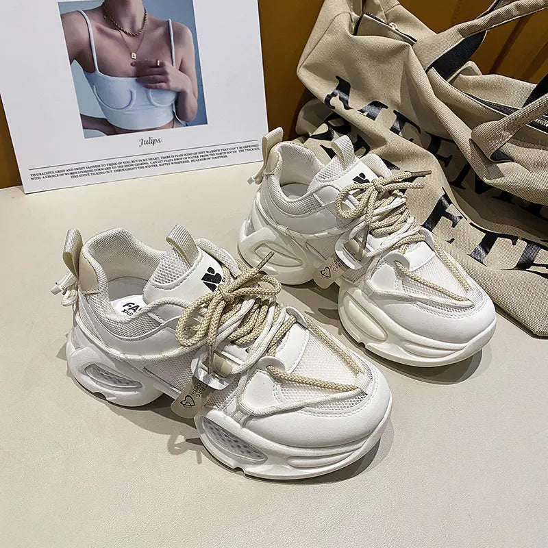 Chic Women's All-Day Sports Sneakers
